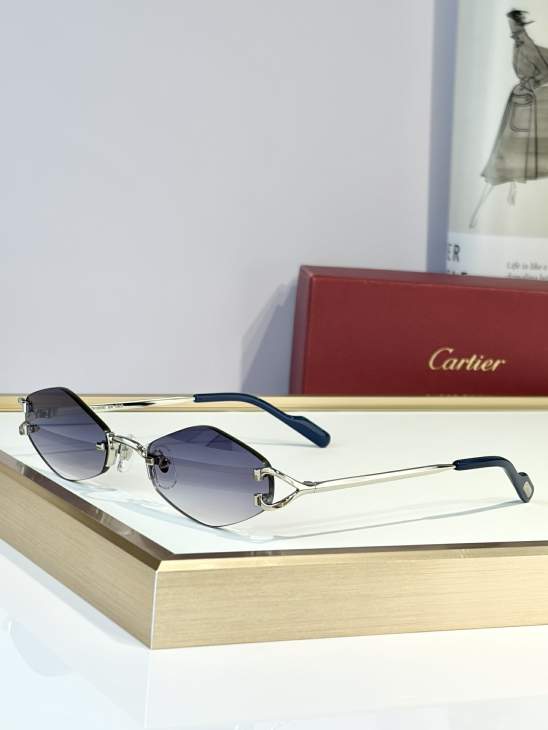 Picture of Cartier Sunglasses _SKUfw79620249fw